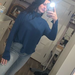 Aerie turtle neck sweater